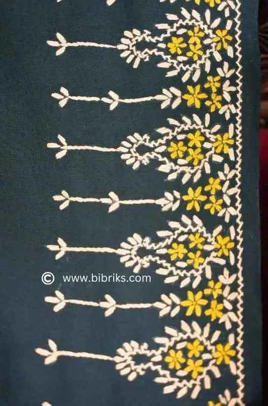 Kashmiri Wool Shawl – Pyramid Hand Embroidery | Heavyweight 460g | Made in Swat
