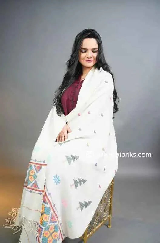 Exhibition-Quality Patti Shawl – Handwoven Masterpiece from Swat | Scenic & Heart Motif | 310g