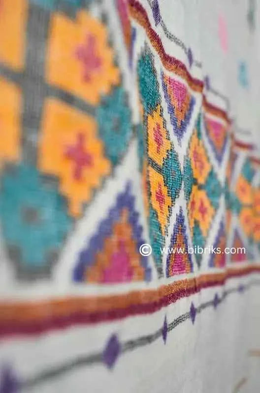 Exhibition-Quality Patti Shawl – Handwoven Masterpiece from Swat | Scenic & Heart Motif | 310g