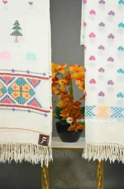 Exhibition-Quality Patti Shawl – Handwoven Masterpiece from Swat | Scenic & Heart Motif | 310g