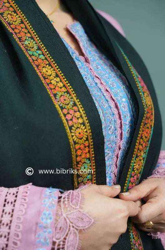 Exquisite Handcrafted Floral Needle Embroidered Scarf: Artistry from Salampur Swat
