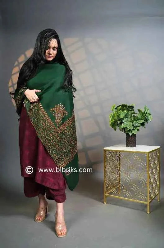 Exquisite Handcrafted Floral Needle Embroidered Scarf: Artistry from Salampur Swat