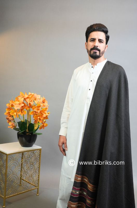 black three boarder wool shawl 2