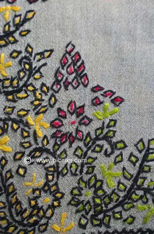 Handloom Wool Kashmiri Shawl – Heavy Border Embroidery | Ethical, Elegant & Lightweight | Made in Swat