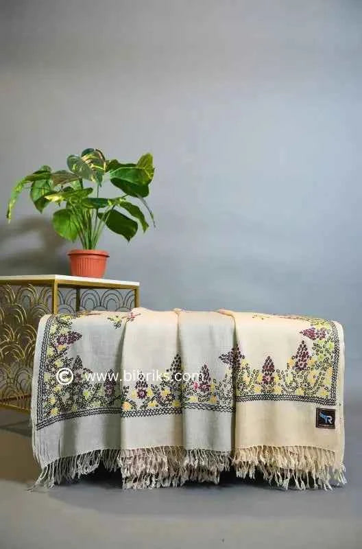 Handloom Wool Kashmiri Shawl – Heavy Border Embroidery | Ethical, Elegant & Lightweight | Made in Swat